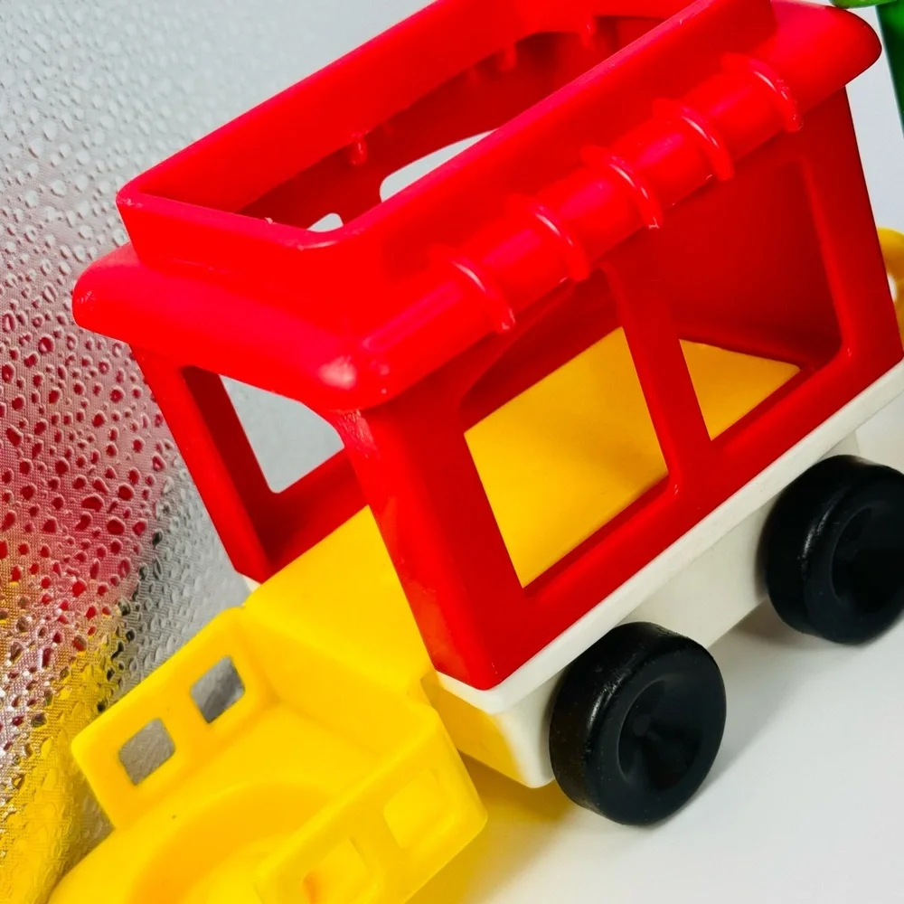 Vintage 1991 Fisher Price Little People Chunky Circus Zoo Train With Girl Figure